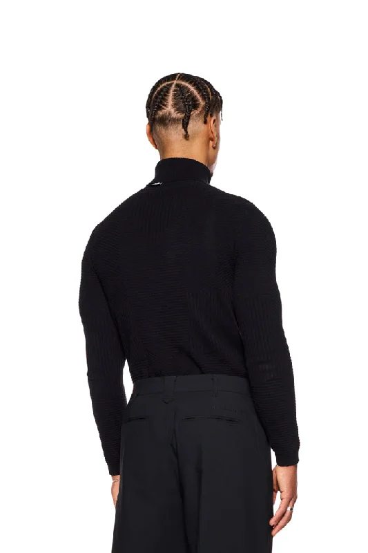 anatomy-turtleneck-black