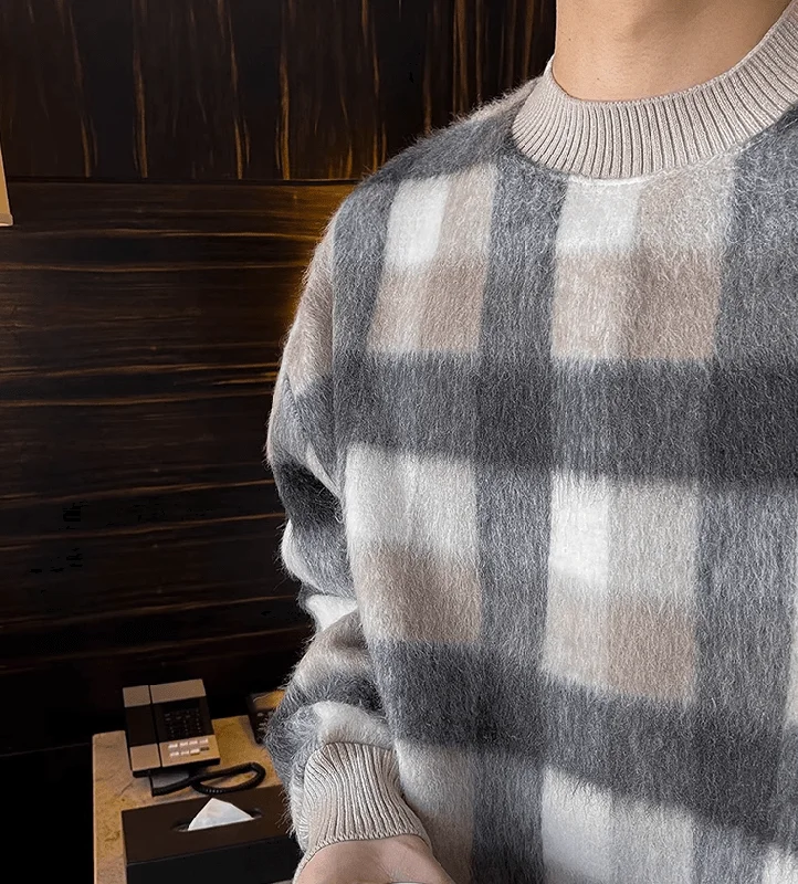 rt-no-10175-knit-plaid-crewneck-sweater