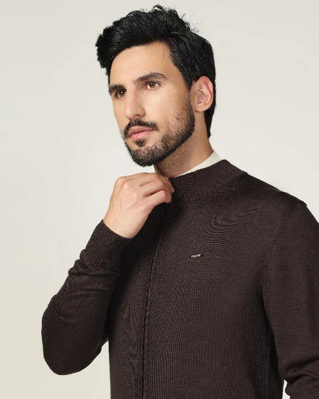 turtle-neck-sweater-in-brown-jude