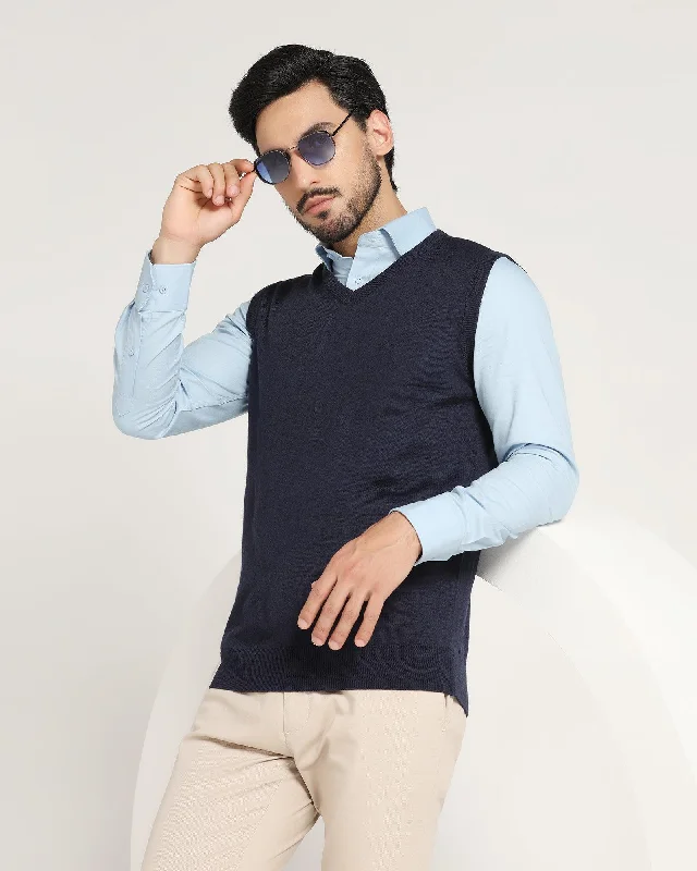 v-neck-sweater-in-navy-aime