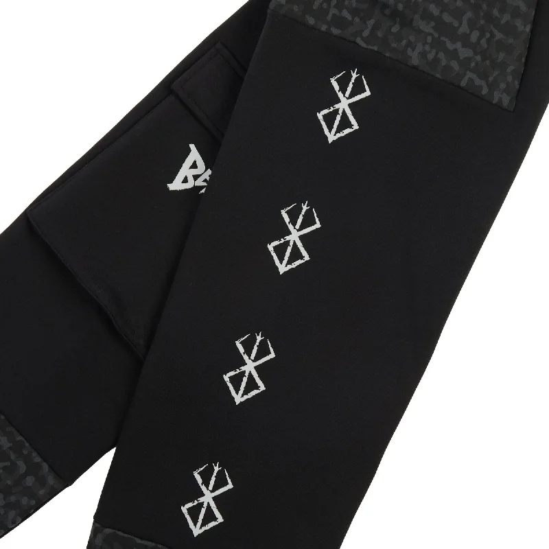 berserk-brand-of-sacrifice-black-cargo-sweatpants