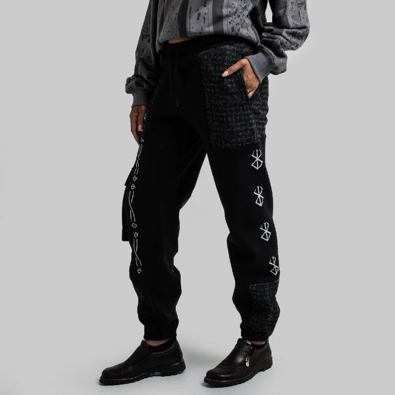 berserk-brand-of-sacrifice-black-cargo-sweatpants