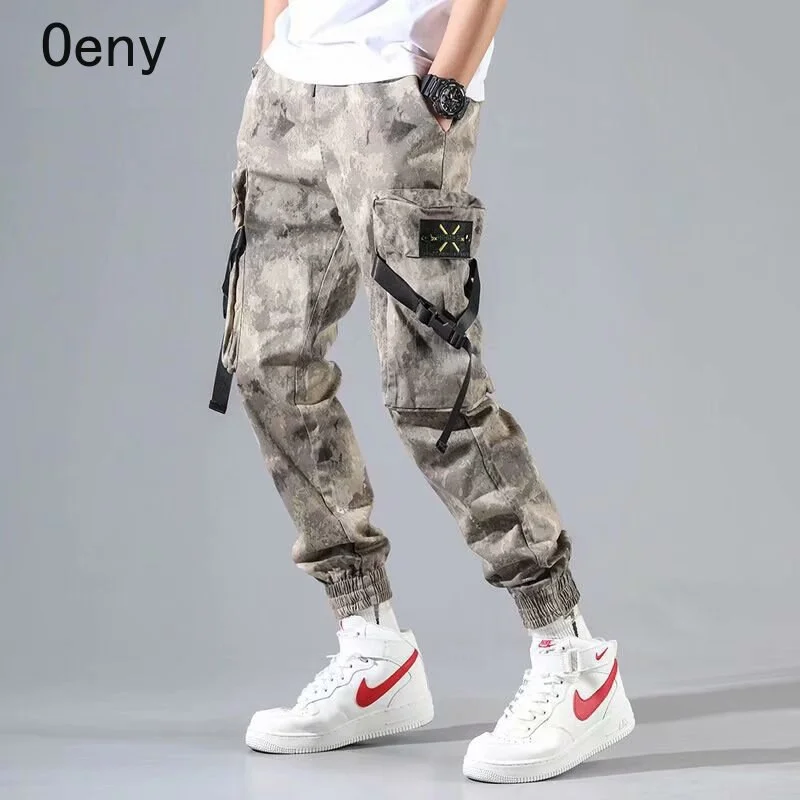 camouflage-jogger-pants