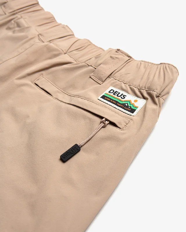 dweller-trek-short-khaki