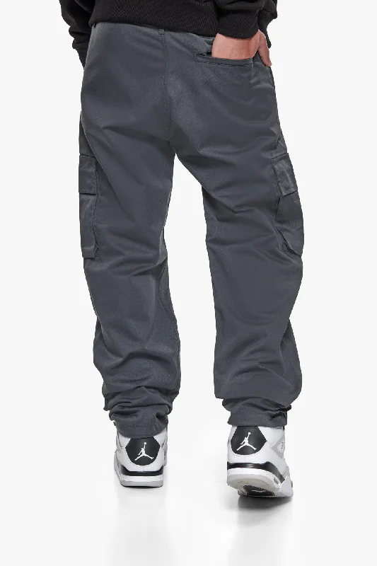 heavy-loose-fit-double-pocket-cargo-jeans-grey