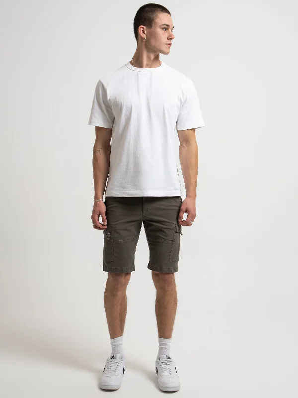 leon-cargo-shorts-in-dark-forest-green