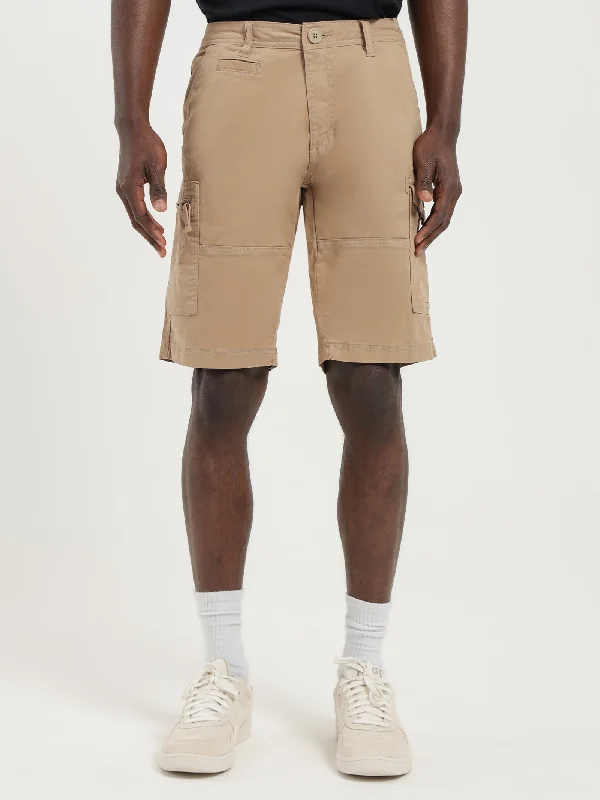 Leon Slim-Fit Cargo Shorts in Desert Sand