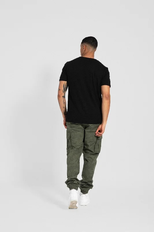 mens-devvie-cargo-pants-digi-camo