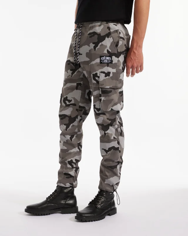 mens-tech-twill-toggle-pouch-cargo-jogger-965-street-camo-eo43b93-estc