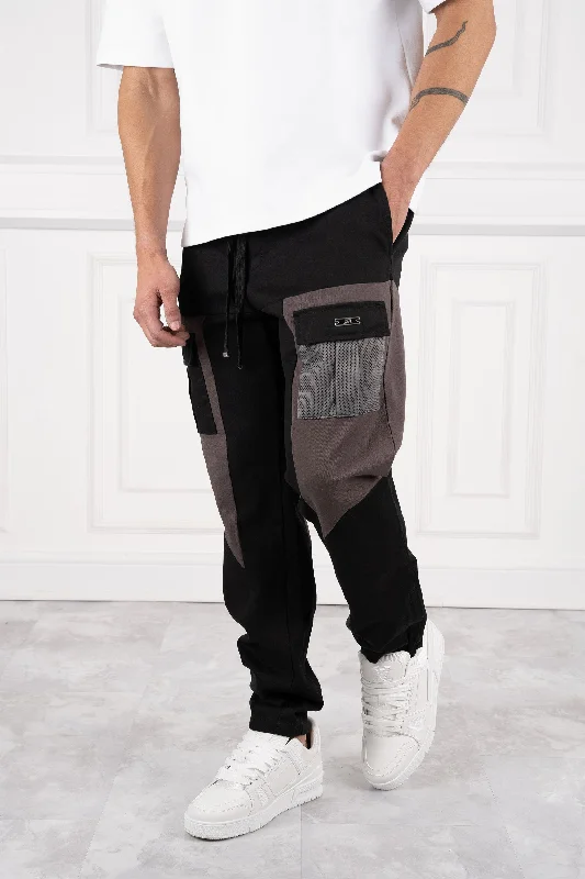 new-diverge-cargo-pants-black