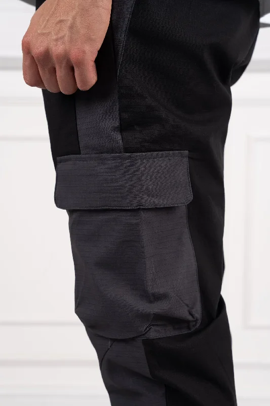 new-terrain-cargo-pants-black