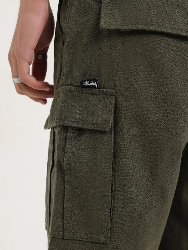 surplus-cargo-shorts-in-military-green