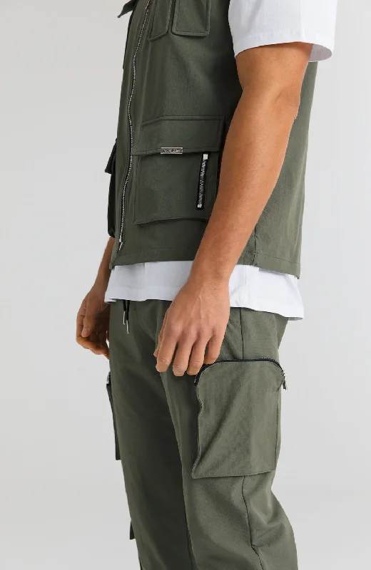 utility-cargo-trousers-in-khaki