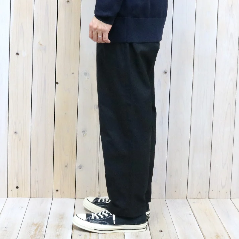 neutralworks-tapared-pants-black