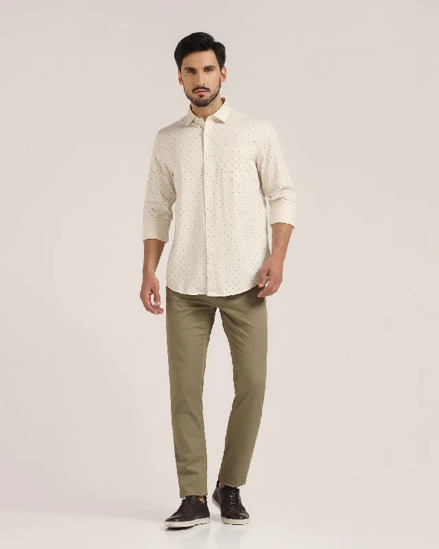 textured-casual-khakis-in-mouse-b-91-segy