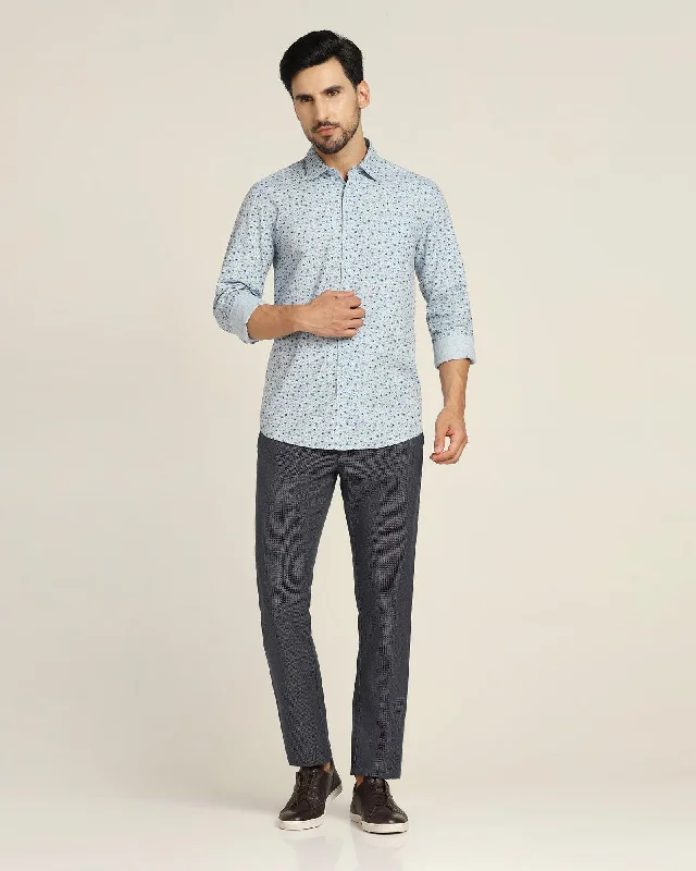 textured-casual-khakis-in-navy-b-95-clare