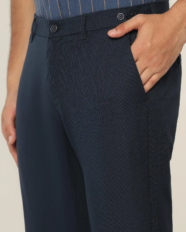 textured-casual-khakis-in-navy-b-95-jeny-aw23