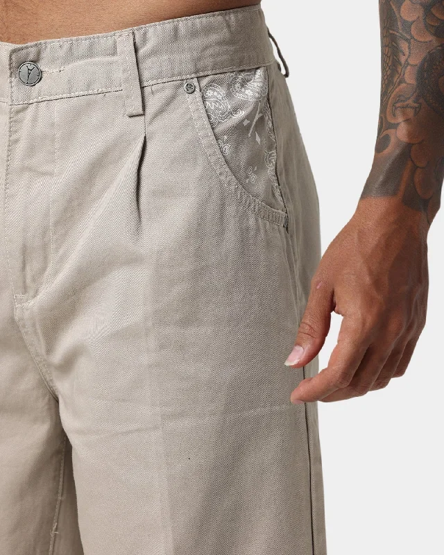 carre-bandana-ultra-chino-shorts-stone