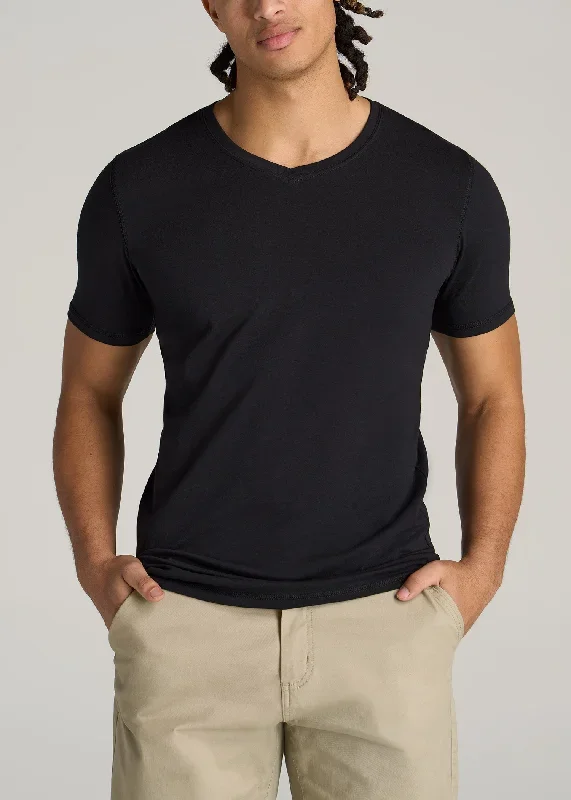 The Essential SLIM-FIT V-Neck Men's Tall Tees in Black