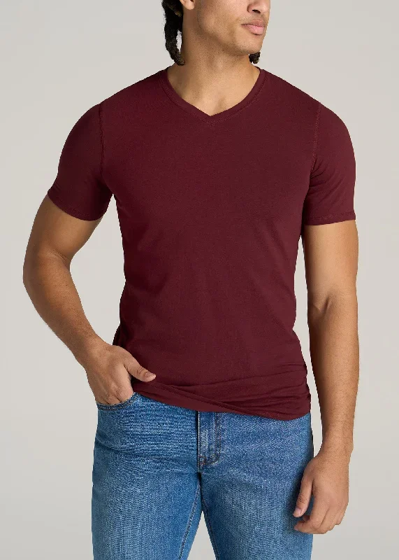 The Essential SLIM-FIT V-Neck Men's Tall Tees in Garnet Red