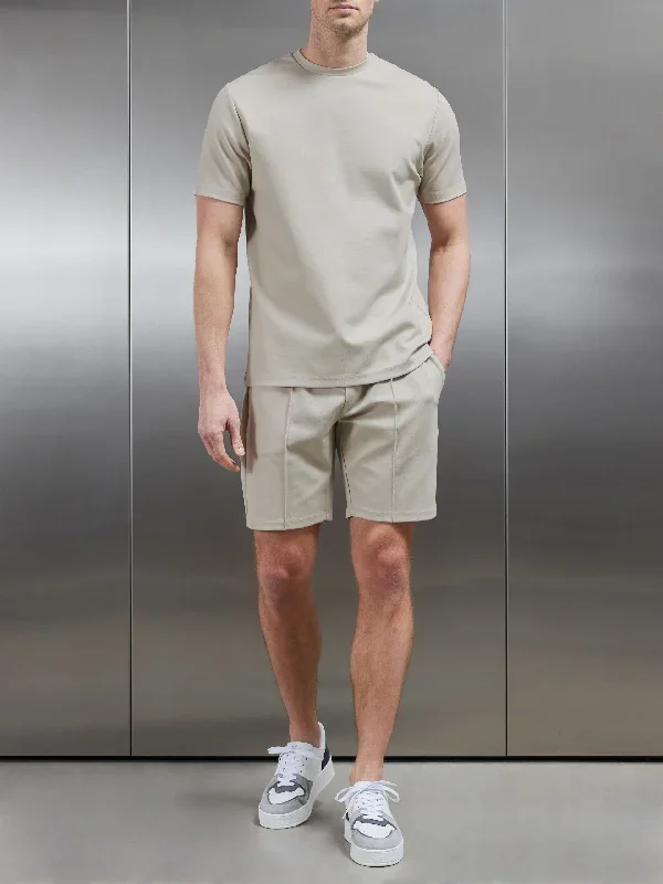 luxe-essential-t-shirt-beige