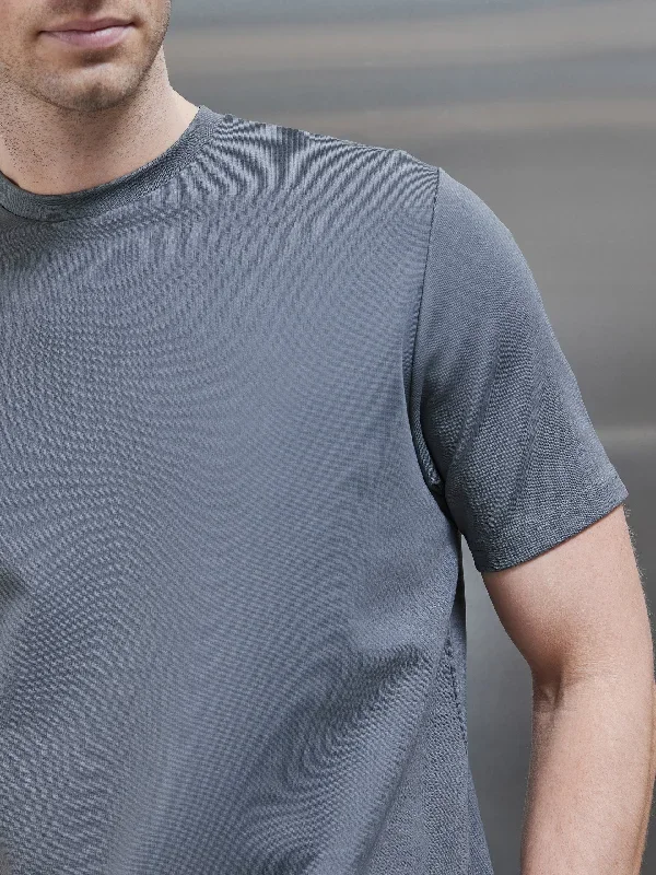 luxe-essential-t-shirt-grey