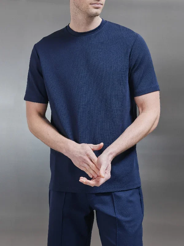 luxe-essential-t-shirt-navy