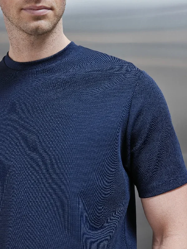 luxe-essential-t-shirt-navy