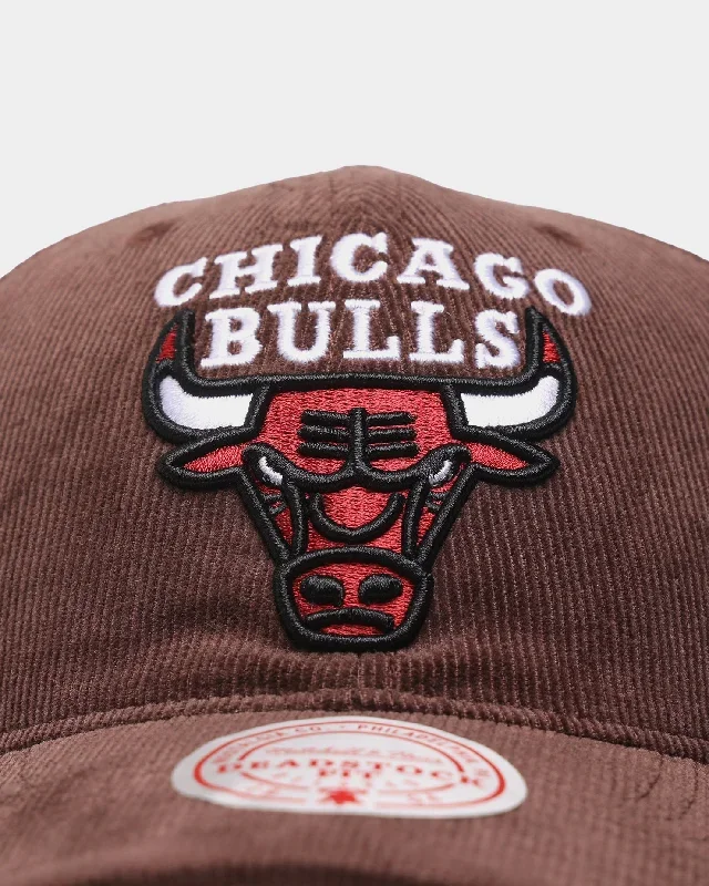 mitchell-ness-chicago-bulls-brown-cord-deadstock-snapback-brown