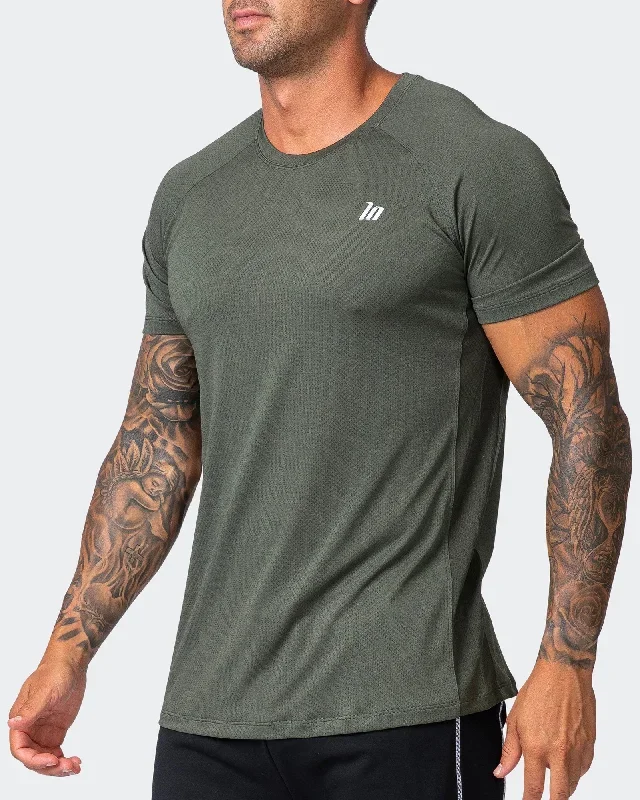 new-heights-running-tee-dark-khaki