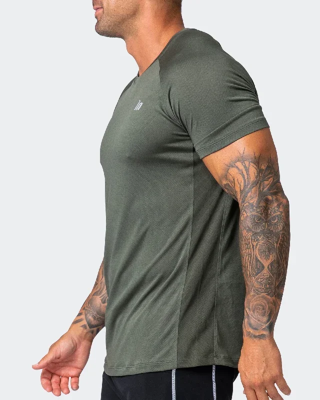 new-heights-running-tee-dark-khaki