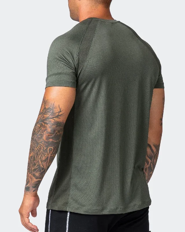 new-heights-running-tee-dark-khaki