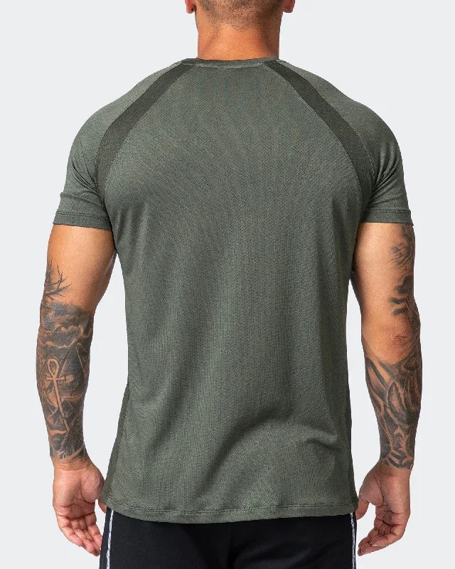 new-heights-running-tee-dark-khaki