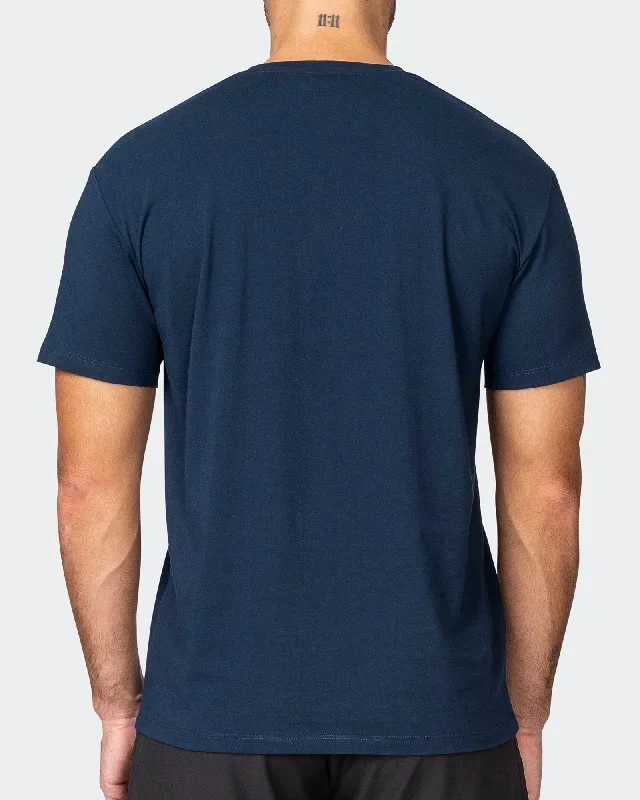 strike-tee-navy