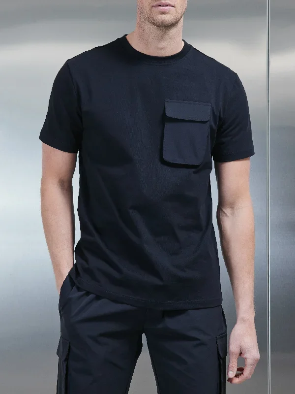 Utility Cargo T-Shirt in Black